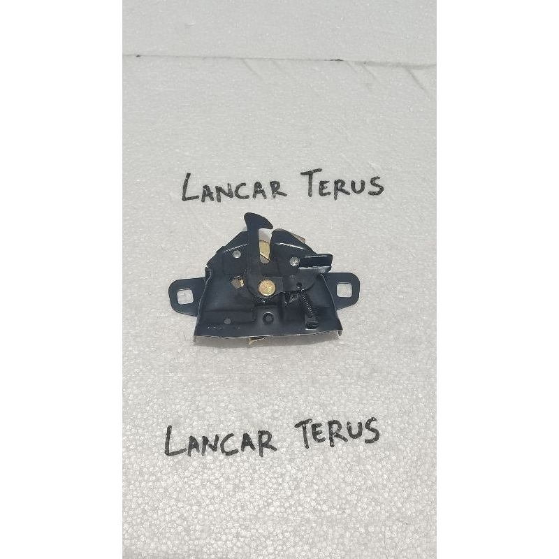 kunci kap mesin Isuzu Panther kotak / Panther lama