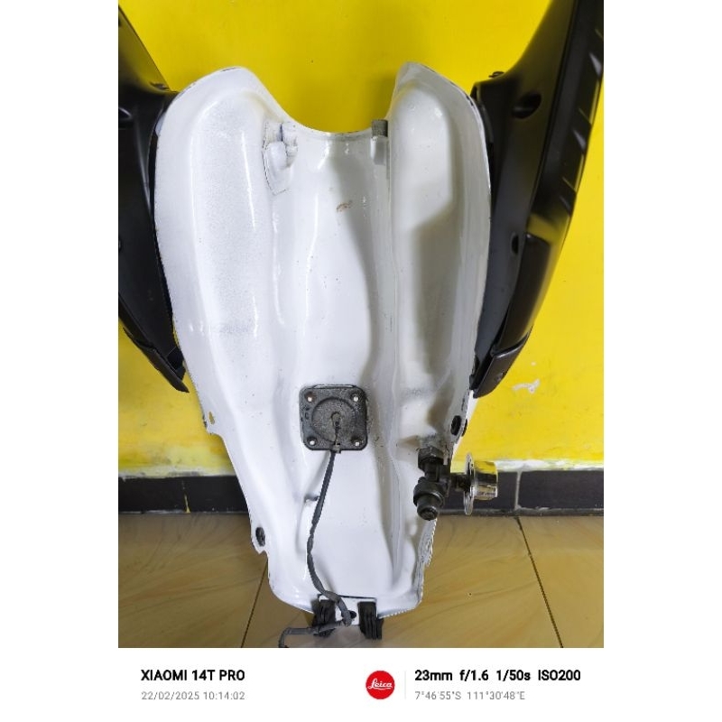 tangki tiger revo albino atau tengki tirev putih atau tengki tiger revo 2012 albino