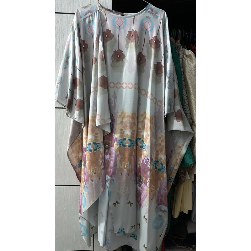 ria Miranda signature outer preloved