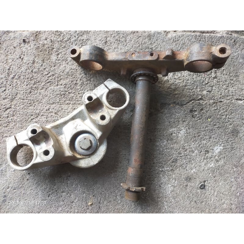 segitiga T vixion nvl nva original