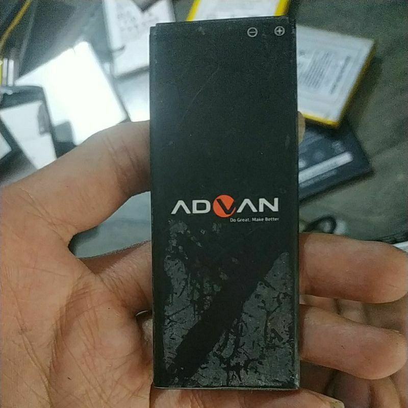 BATERAI BEKAS ADVAN M4