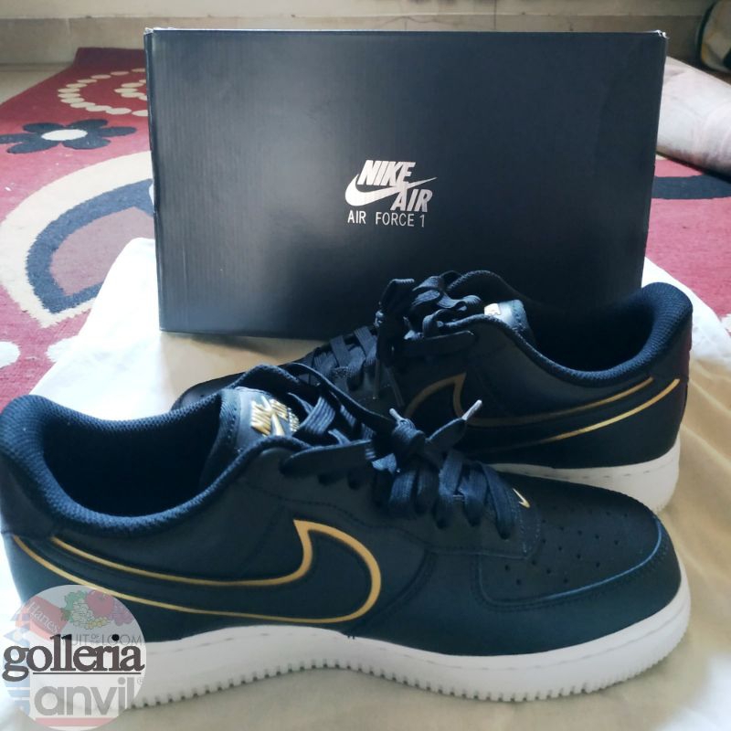 NIKE AIR FORCE ONE '07 LV8"Metallic Swoosh Pack - Black"