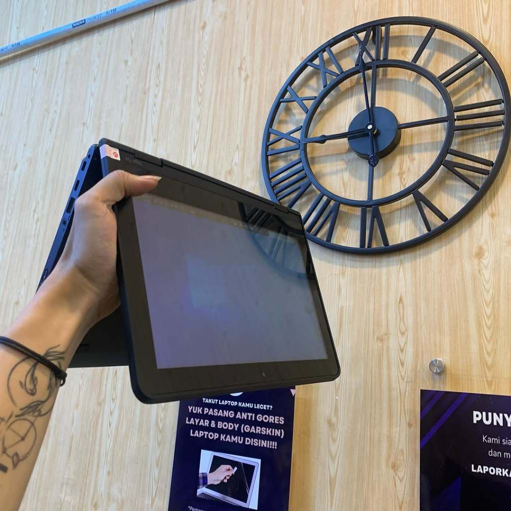 LAPTOP LENOVO YOGA 11E INTEL PENTIUM SILVER RAM 4/128GB SSD | SECOND/BEKAS