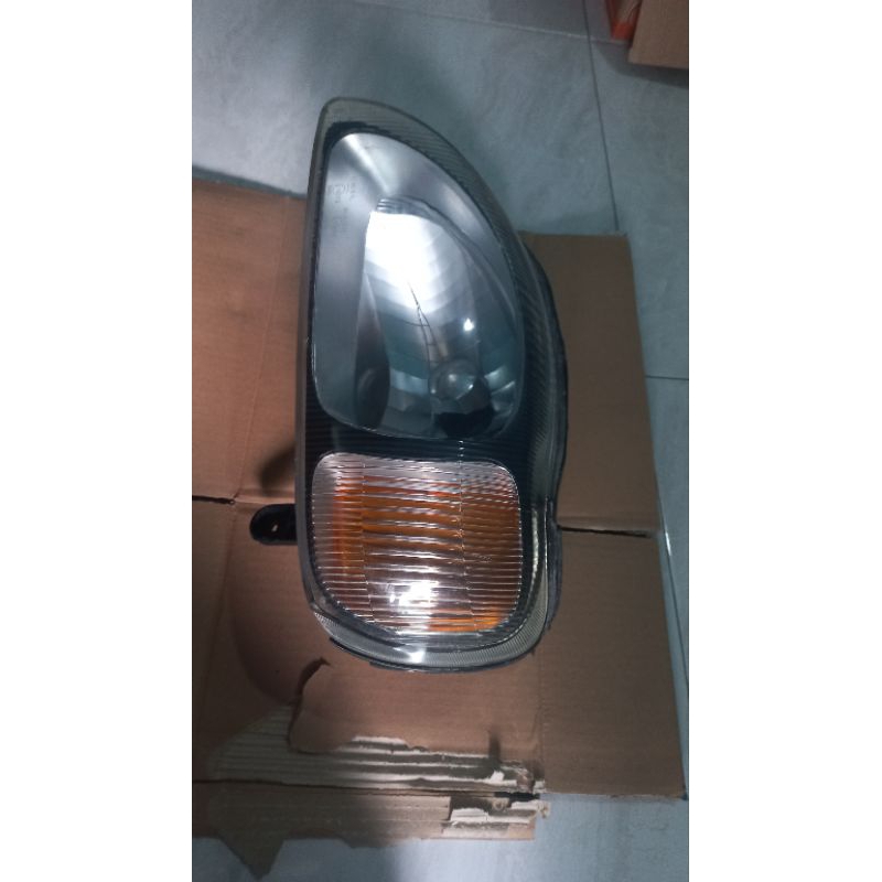 headlamp lampu depan baleno 2000 sebelah kiri original