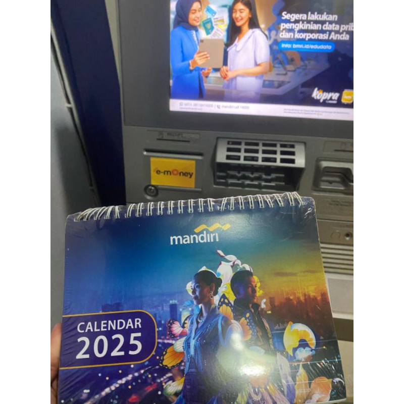 

KALENDER BANK MANDIRI 2025