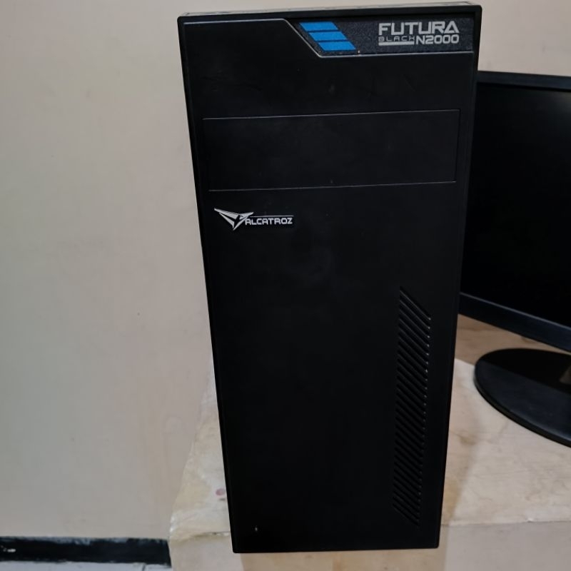 PC Rakitan alcatroz futura black n2000 bekas fulset normal