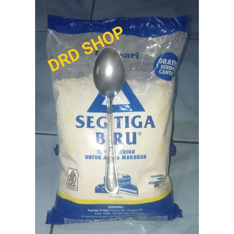 

TEPUNG TERIGU SEGITIGA BIRU BOGASARI 1kg