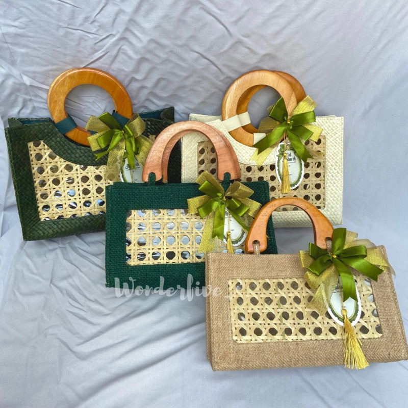 Tas Anyam Mendong Pandan Etnik Natural Handle Kayu Tas Pantai Hampers Parcel Bali