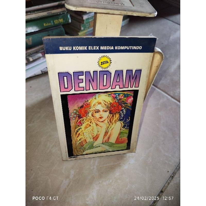BUKU komik serial misteri DENDAM