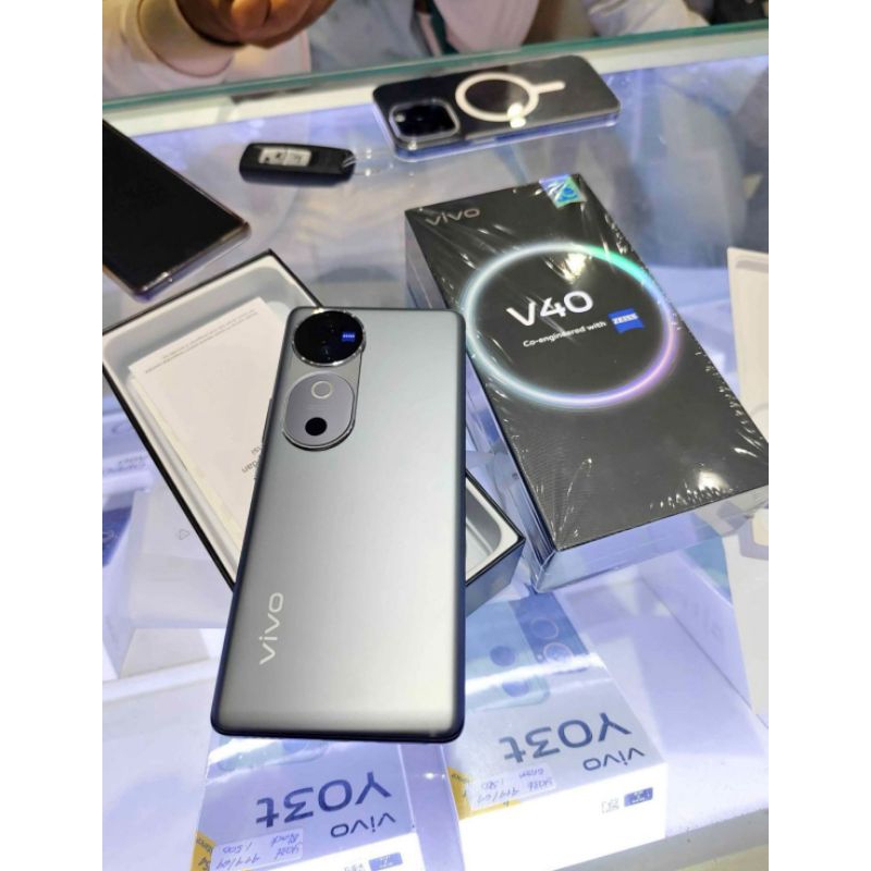Vivo V40 5g 12/512gb