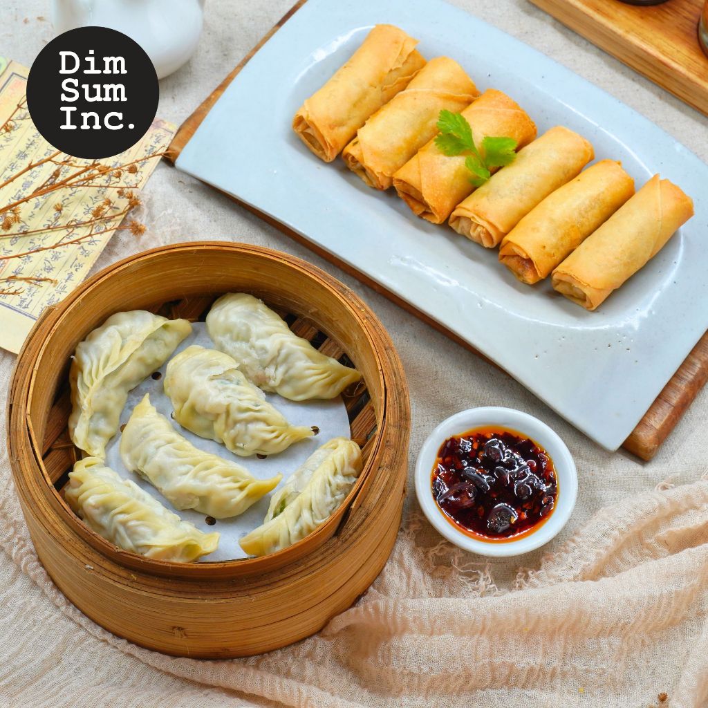 

Mix Dimsum - Gyoza / Pangsit Ayam Udang + Lumpia Goreng / Spring Roll Premium by Dimsum Inc