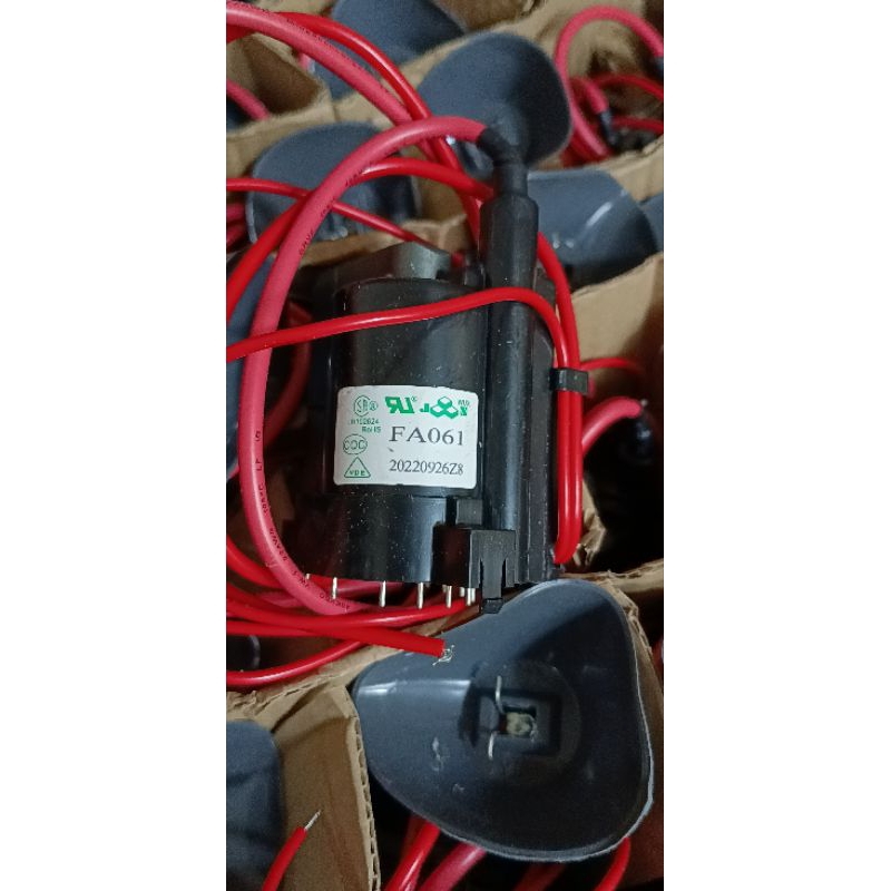 PLAYBACK TV CRT MERK SHARP 14 INCH FA061