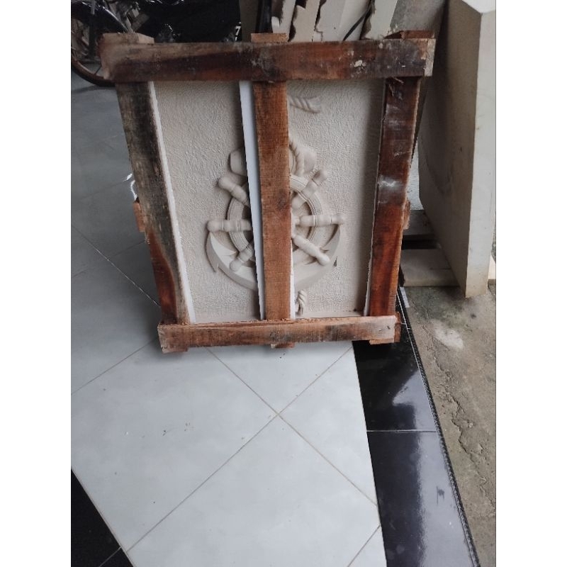 ukiran batu alam motif jangkar