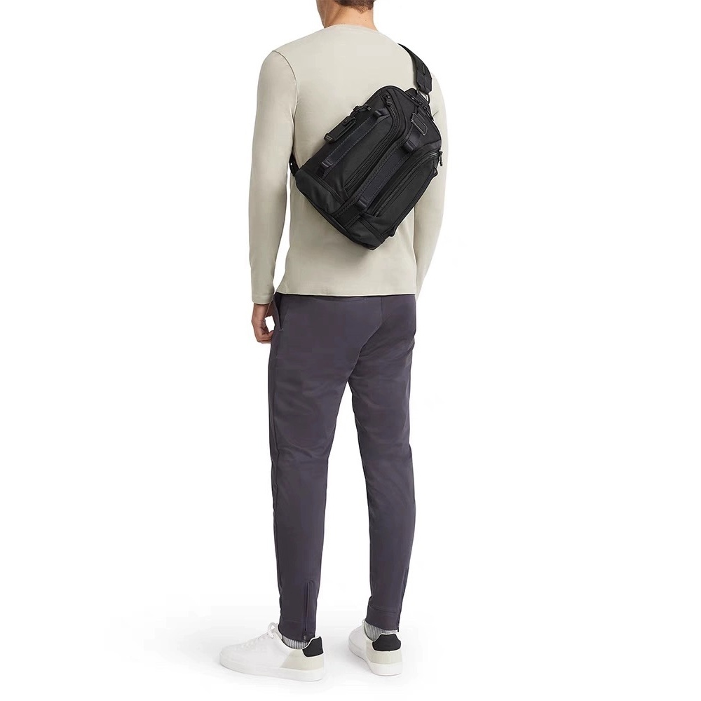 TAS PRIA TUMI KNIGHT SLING BACKPACK