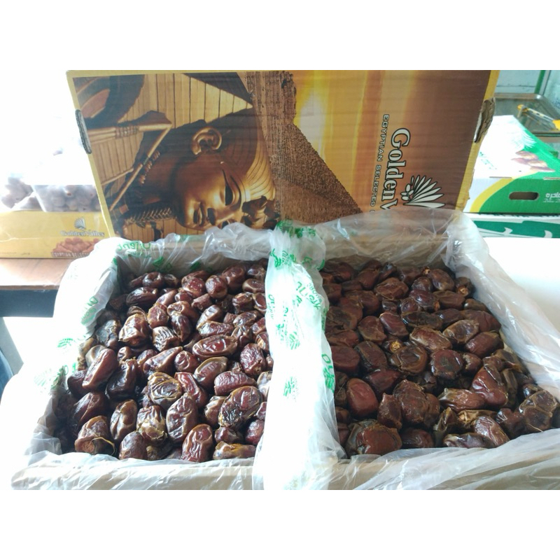 

Kurma Mesir Golden Valley