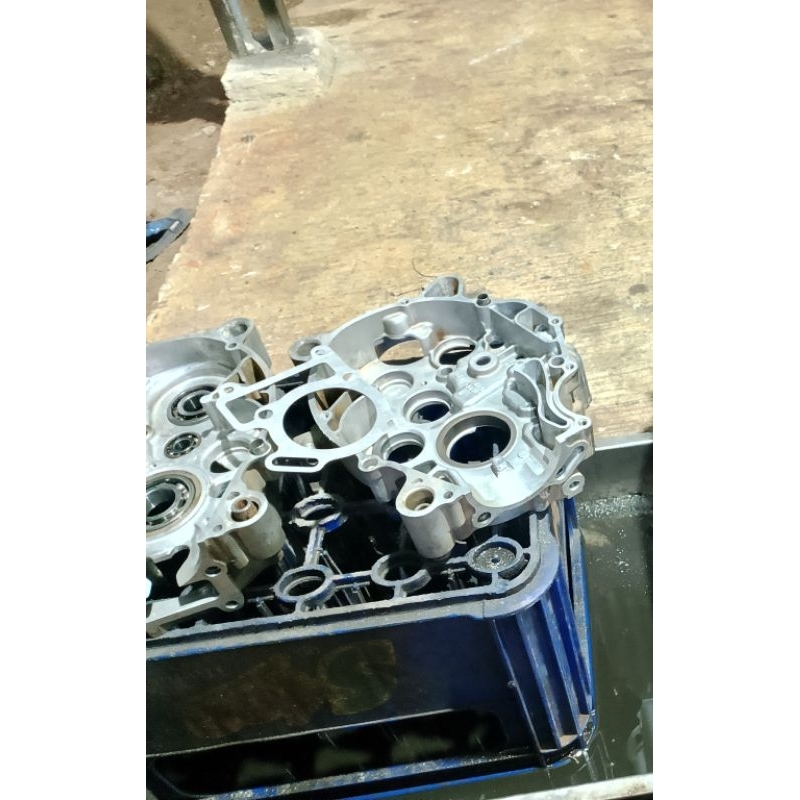 krengkes Jupiter z kanan kiri kosongan