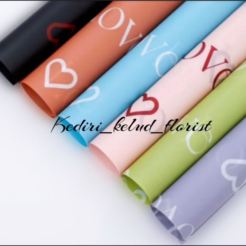 

Per Lembar Kertas Buket Motif Love FREE PACKING Waterproof Cellophane Colour Motif Love Kertas Buket Motif Warna Flower Wrapping Motif Kertas Buket Pembungkus Bunga Color Waterproof Cellophane Kertas Buket Motif Love
