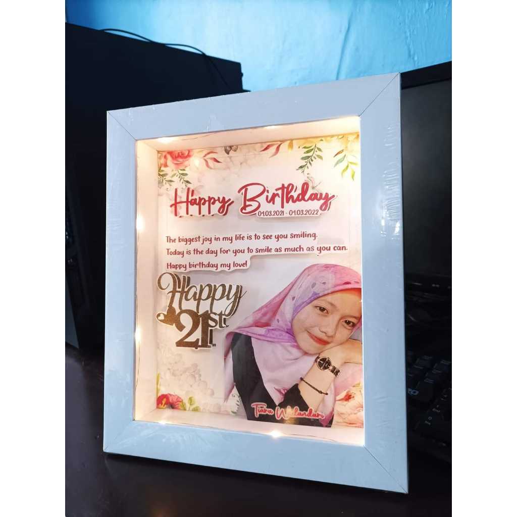 Frame 3D/ POP UP Lampu / Kado / Hadiah Pernikahan/ Graduation