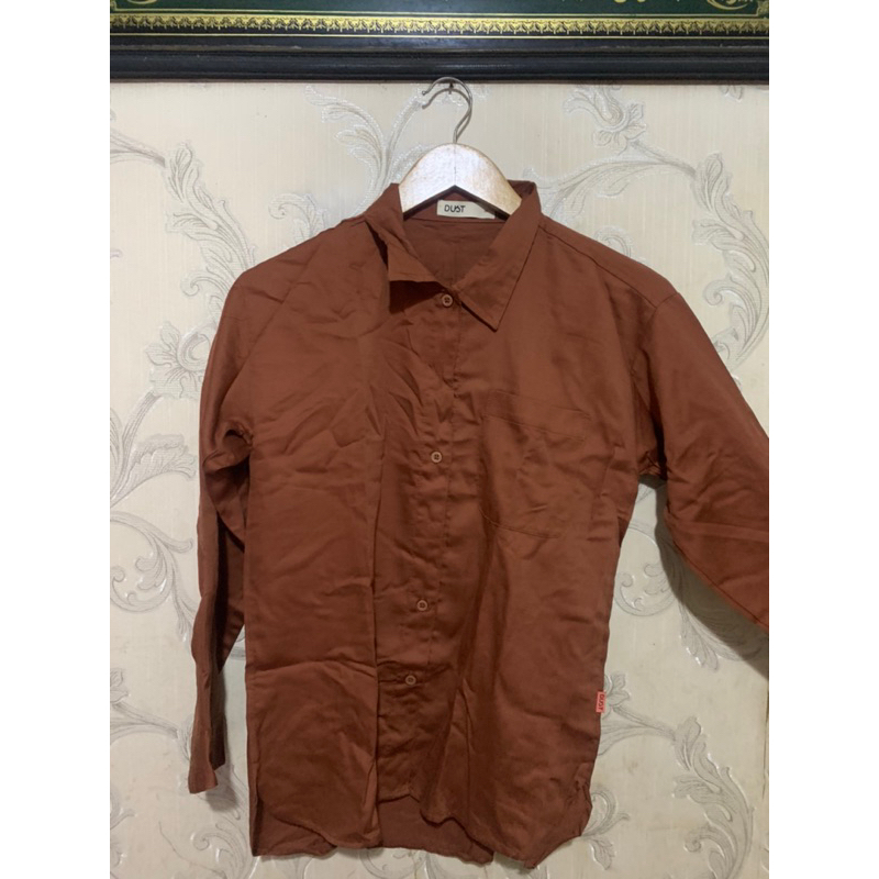 kemeja dust