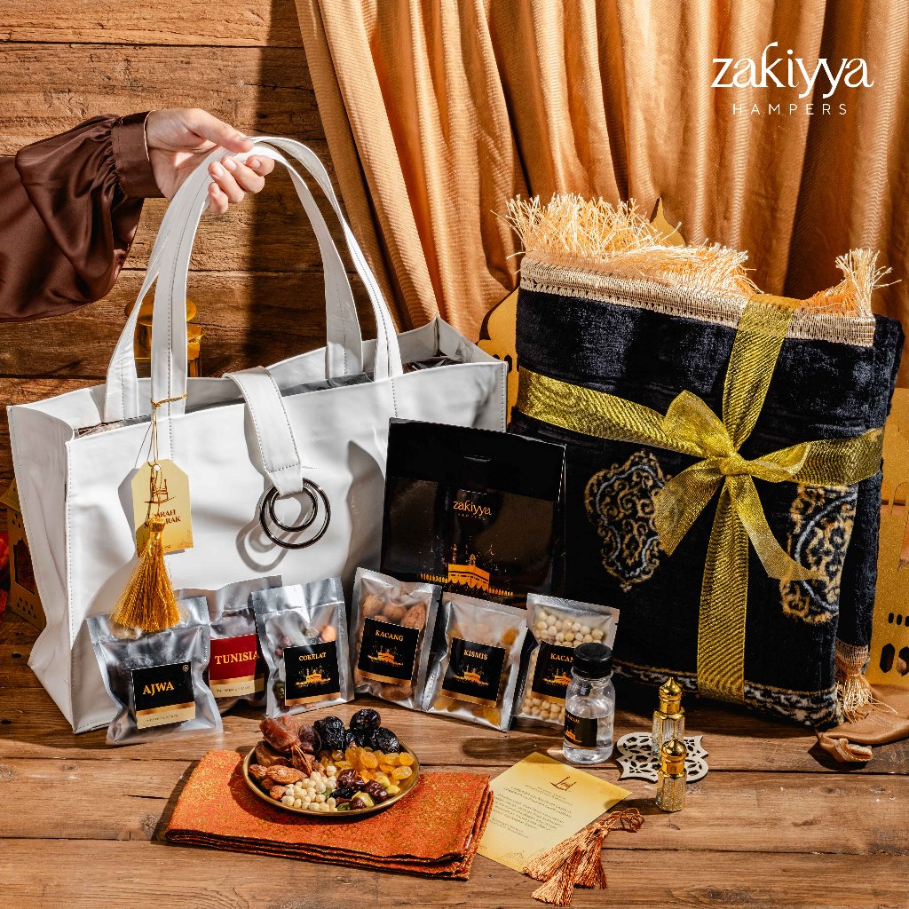 

Hampers Souvenir Oleh Oleh Haji Umroh - Paket Exclusive Tulip