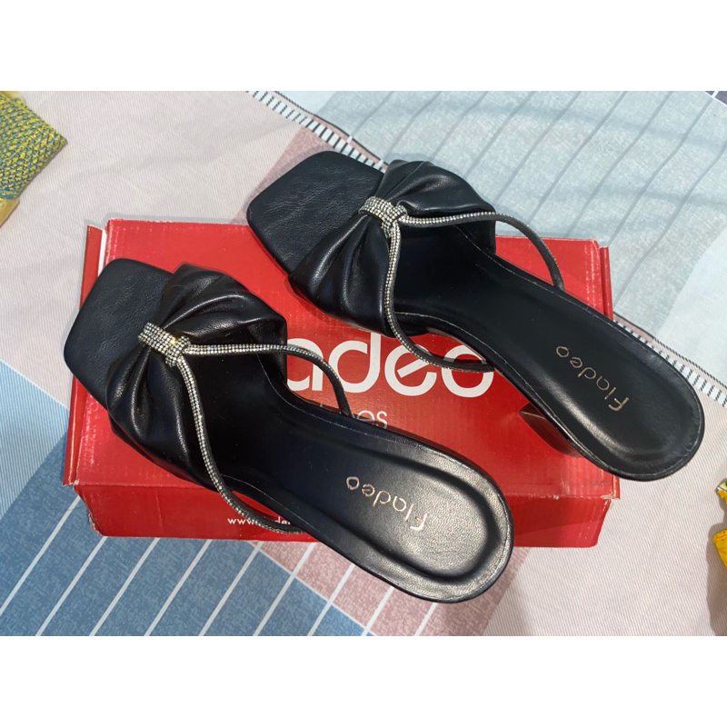 Preloved Fladeo Heels Wanita Pesta