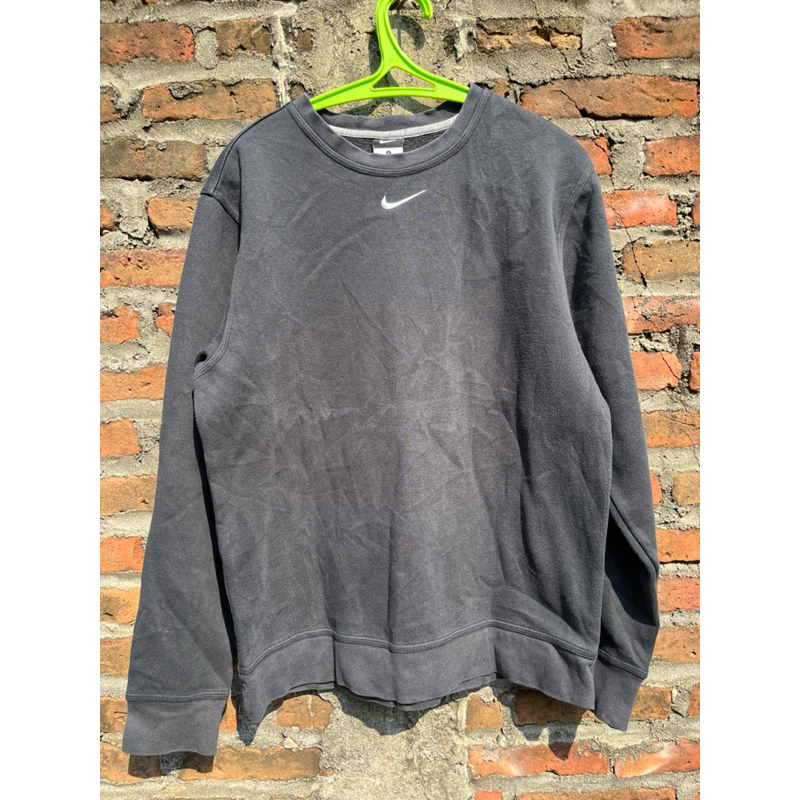 Crewneck Nike logo center