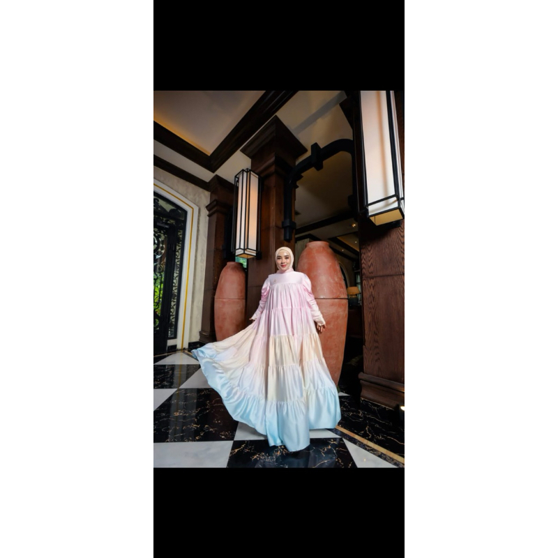 ShellaSaukia gamis pelangi terbaru