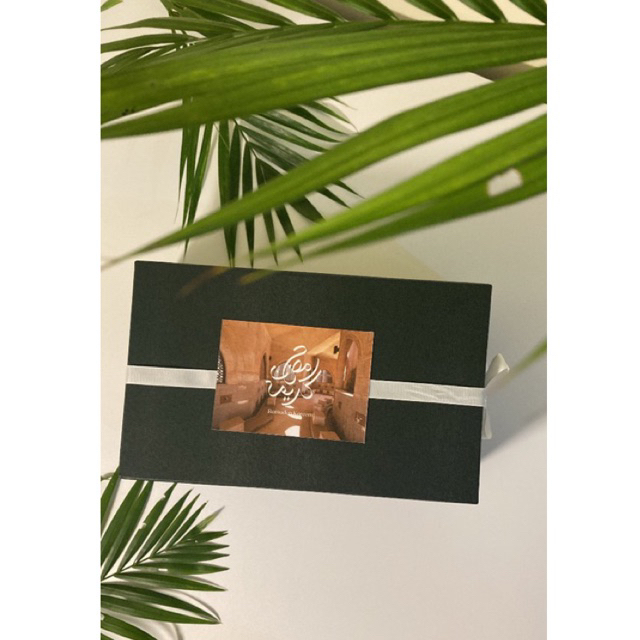 

Oasis Hard Box Set Hampers Lebaran Ramadan