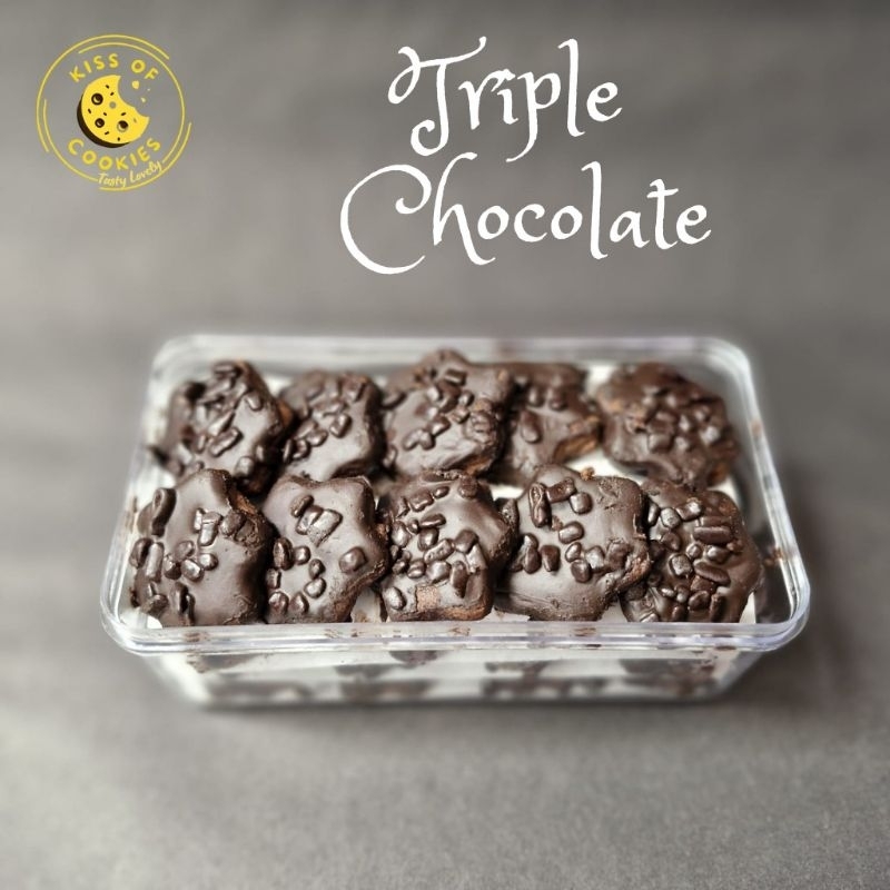

Kue Coklat / Chocolate Cookies / Triple Chocolate by Kiss of Cookies