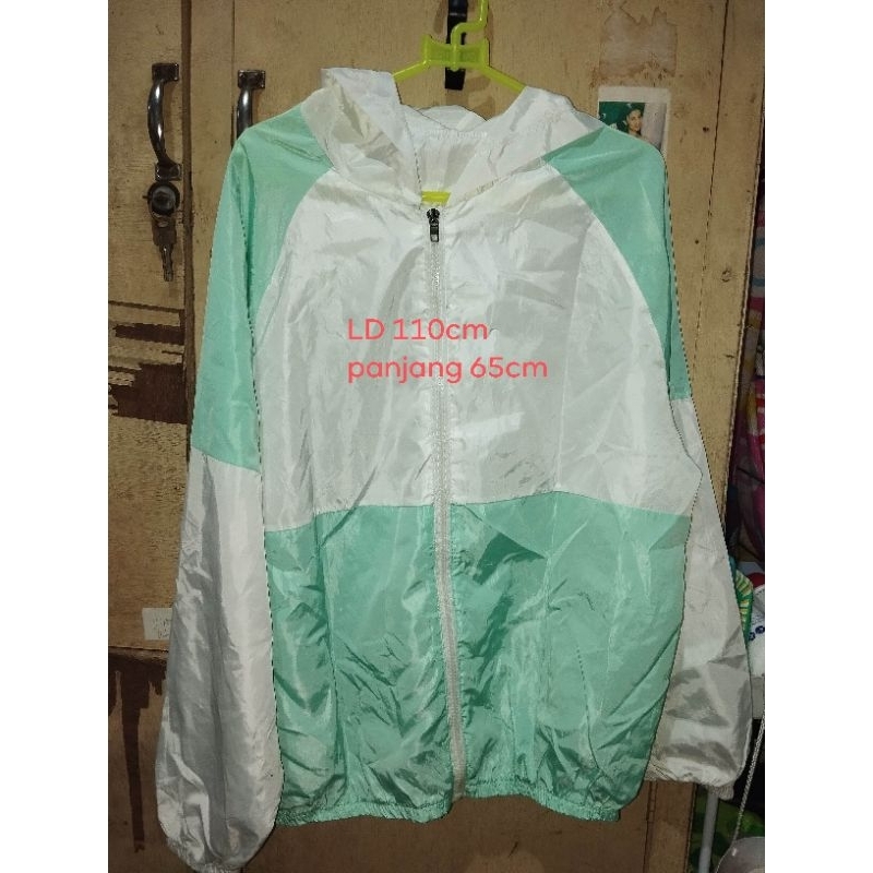 bongkar lemari preloved