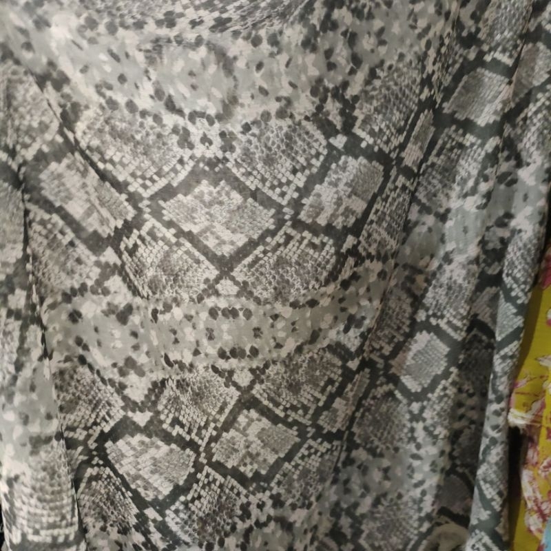 Kain ceruty motif - bahan ceruty premium - bahan babydoll premium - kain ceruty babydoll motif - bah