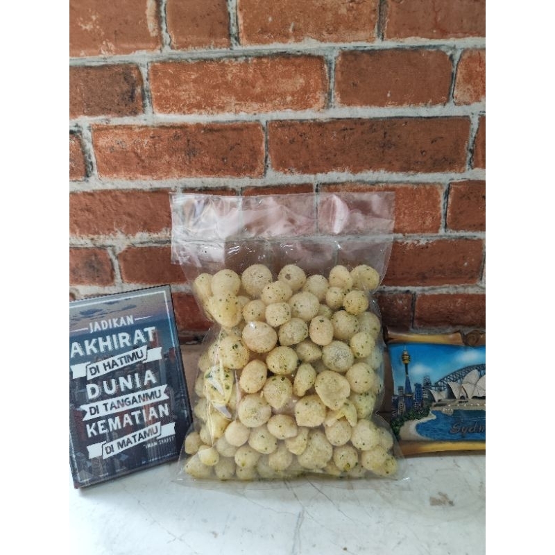

Endog lewo daun jeruk 250 gram