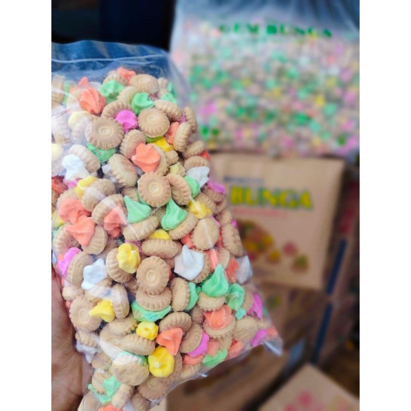 

KUE MONAS 500GRAM