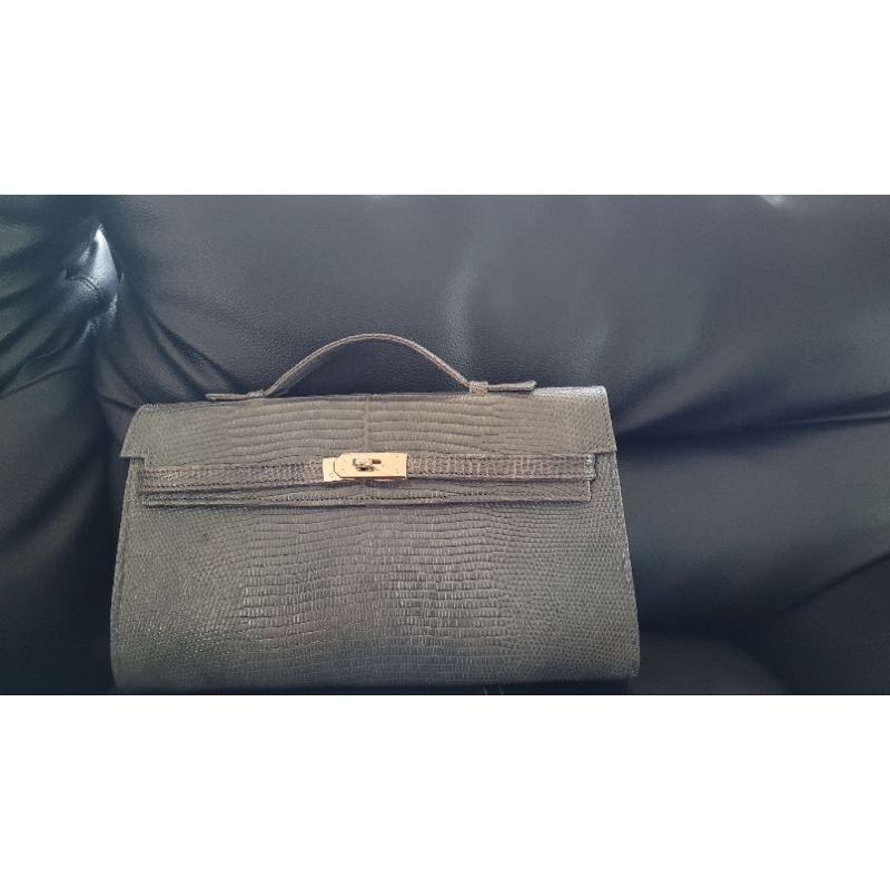 tas hayu widya kale landscape / hayu widyas handmade  kulit asli lizard