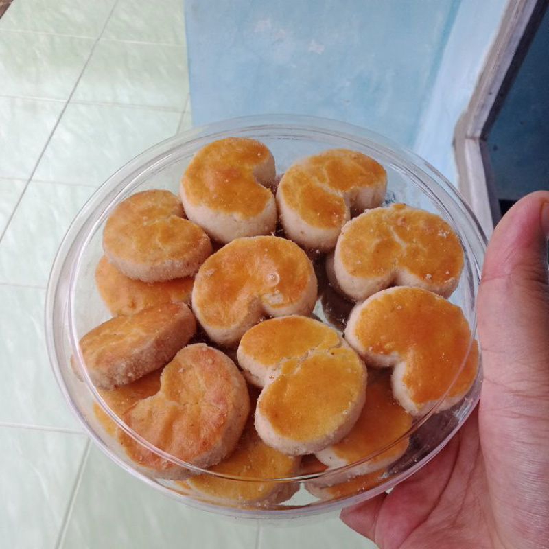 

Kue Kacang Jadul Premium kemasan 350g