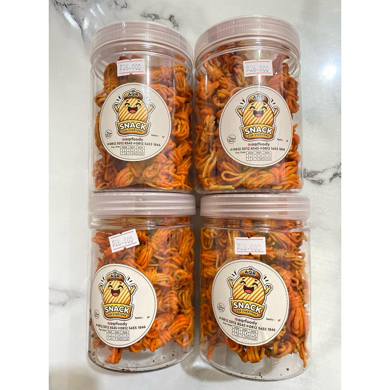 

snack mie gulung viral original dan pedas toples aqrfoody