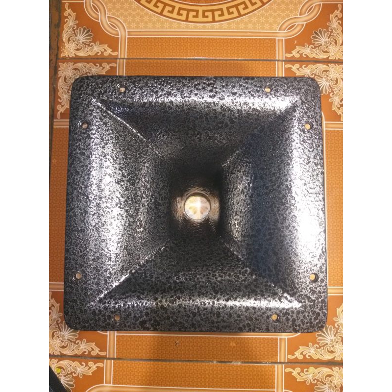 Horn Twitter UK 22x22 bahan Diral/Cor