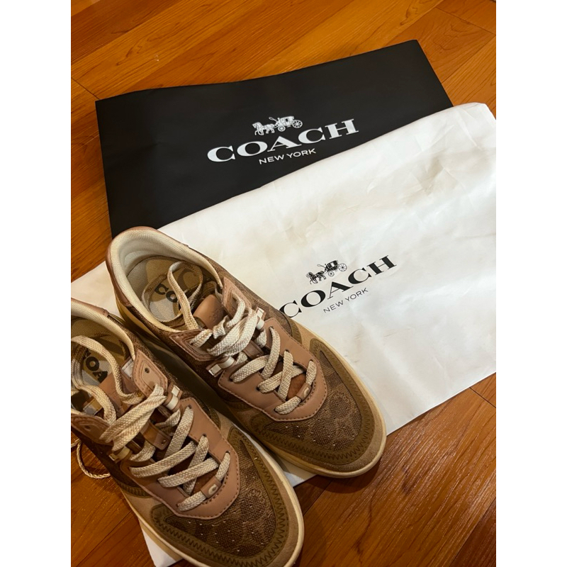 PreLoved Sneakrs Coach