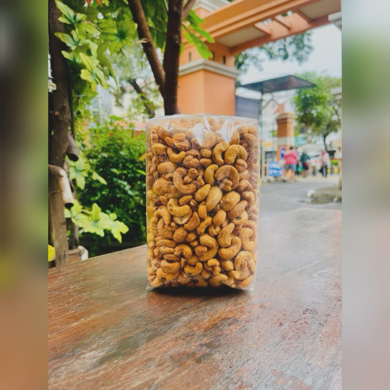 

KACANG MEDE GORENG/KACANG MEDE MATENG ASIN BAWANG