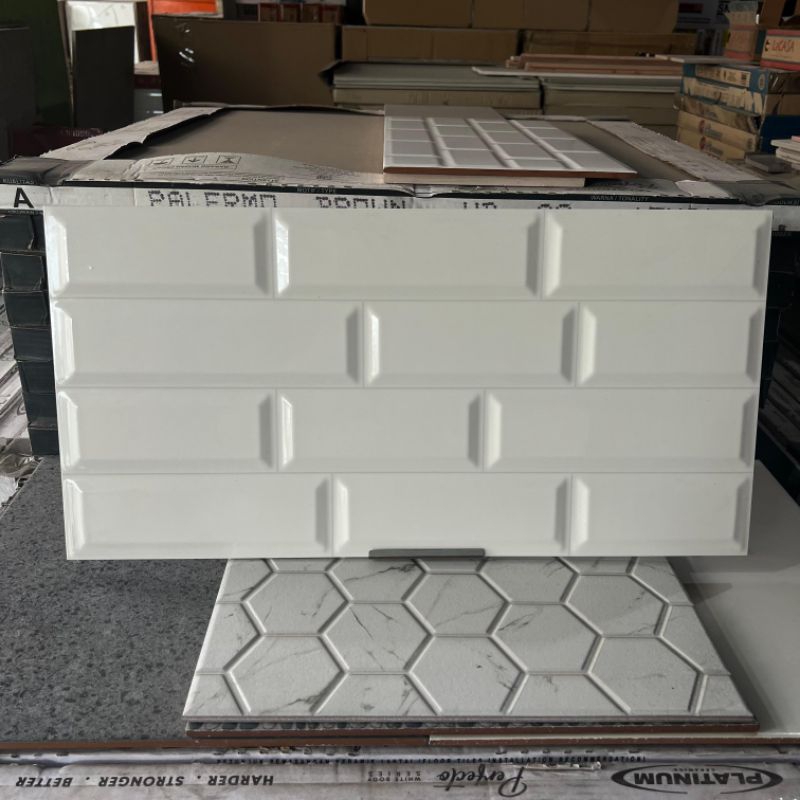 Keramik Dinding 30x60 Kobe White | Platinum