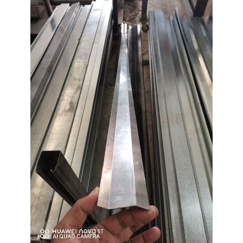 Sunbloom Jalusi Besi Bahan Galvanil/Lubang Angin Garasi Pagar