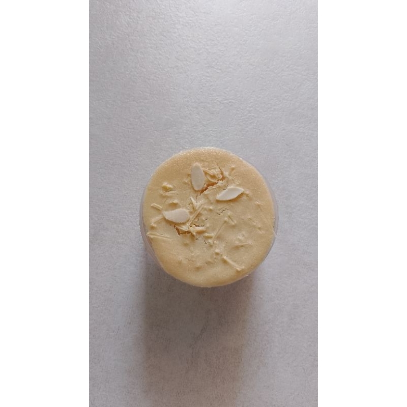 

Almond Crispy Cheese