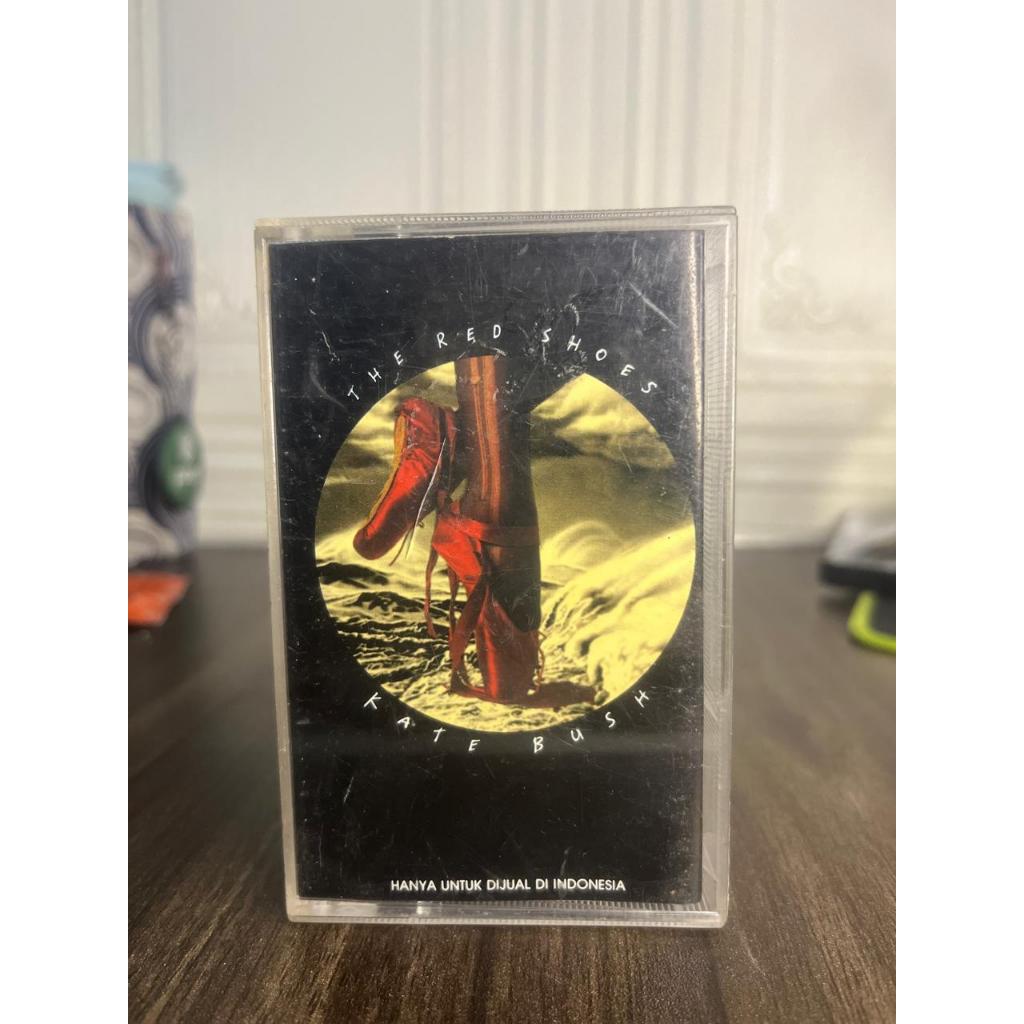 Kaset Pita KATE BUSH The Red Shoes (1993) Original - Art Pop New Wave Klasik 90an