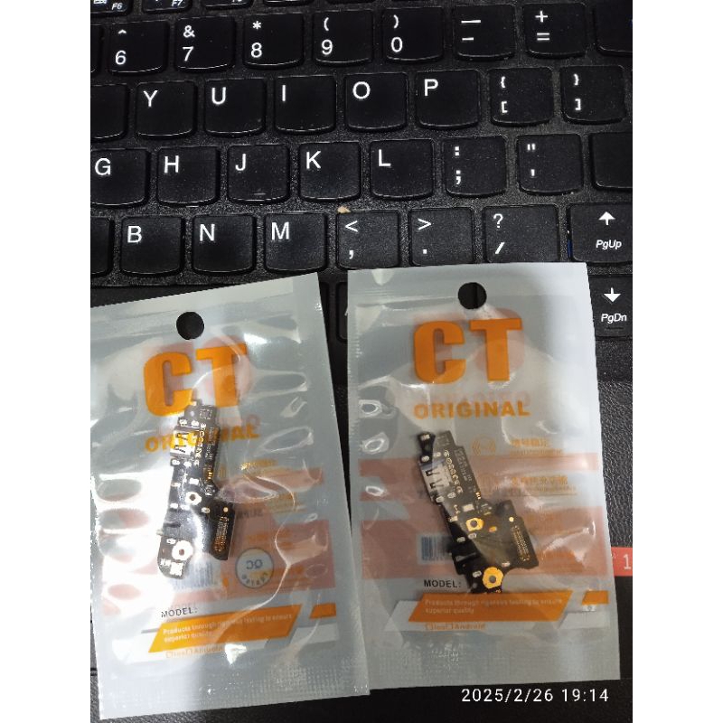 PAPAN CAS KONEKTOR CHARGER REALME 5/5i ori