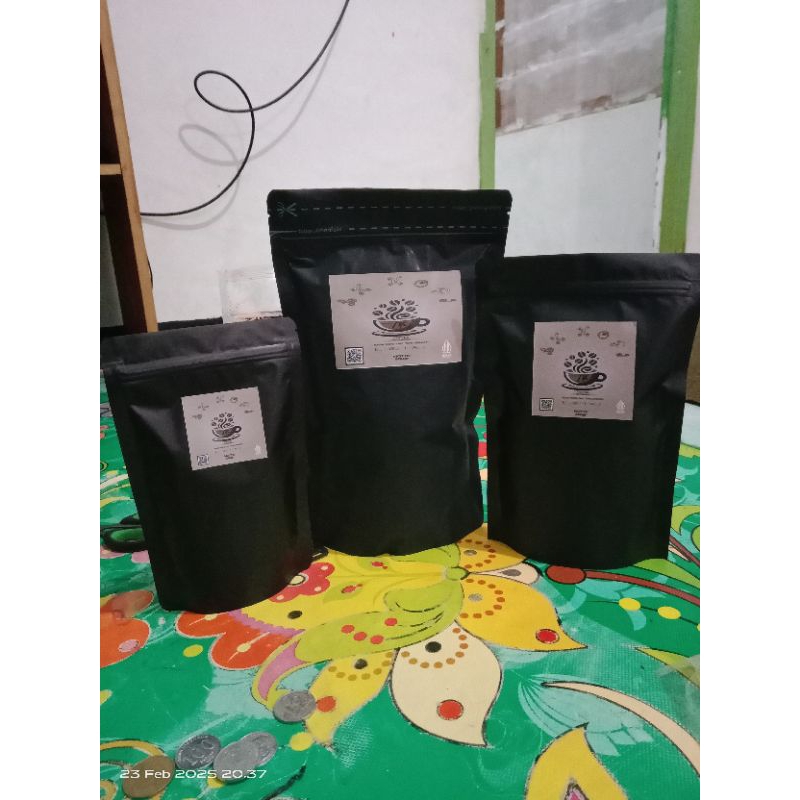 

LK.COFFE bubuk robusta murni pilihan tanpa campuran yg di olah secara tradisional