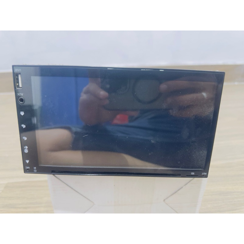 Headunit double din Honda Brio