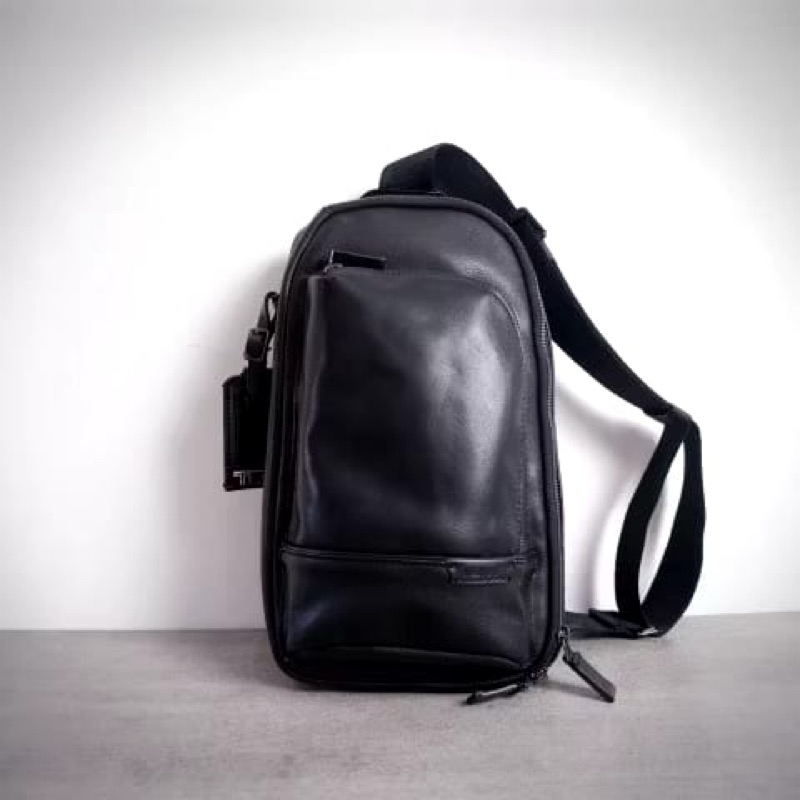 Glen Harrison Gregory Leather Sling bag