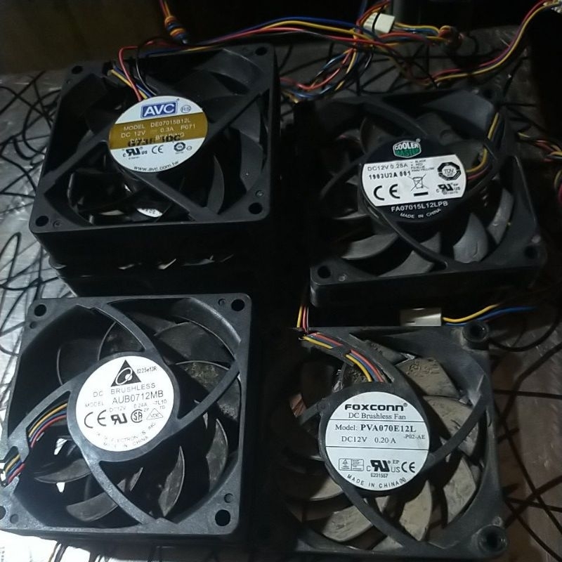 cooling fan DC 12v 7x7 cm tebal 1.5cm 4 kabel dan 3 kabel