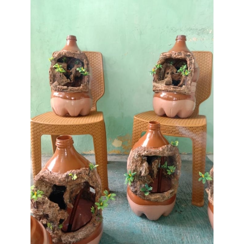 Miniatur Air Terjun dari Galon