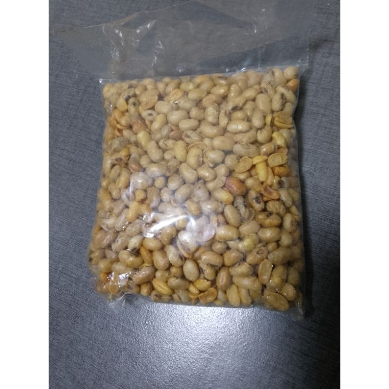 

Kacang kedelai goreng